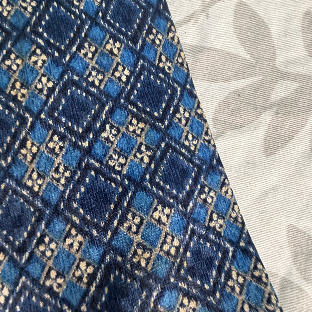 Galli's 100% Silk Necktie Spain Italy Blues and cream Classic 60.5 in long